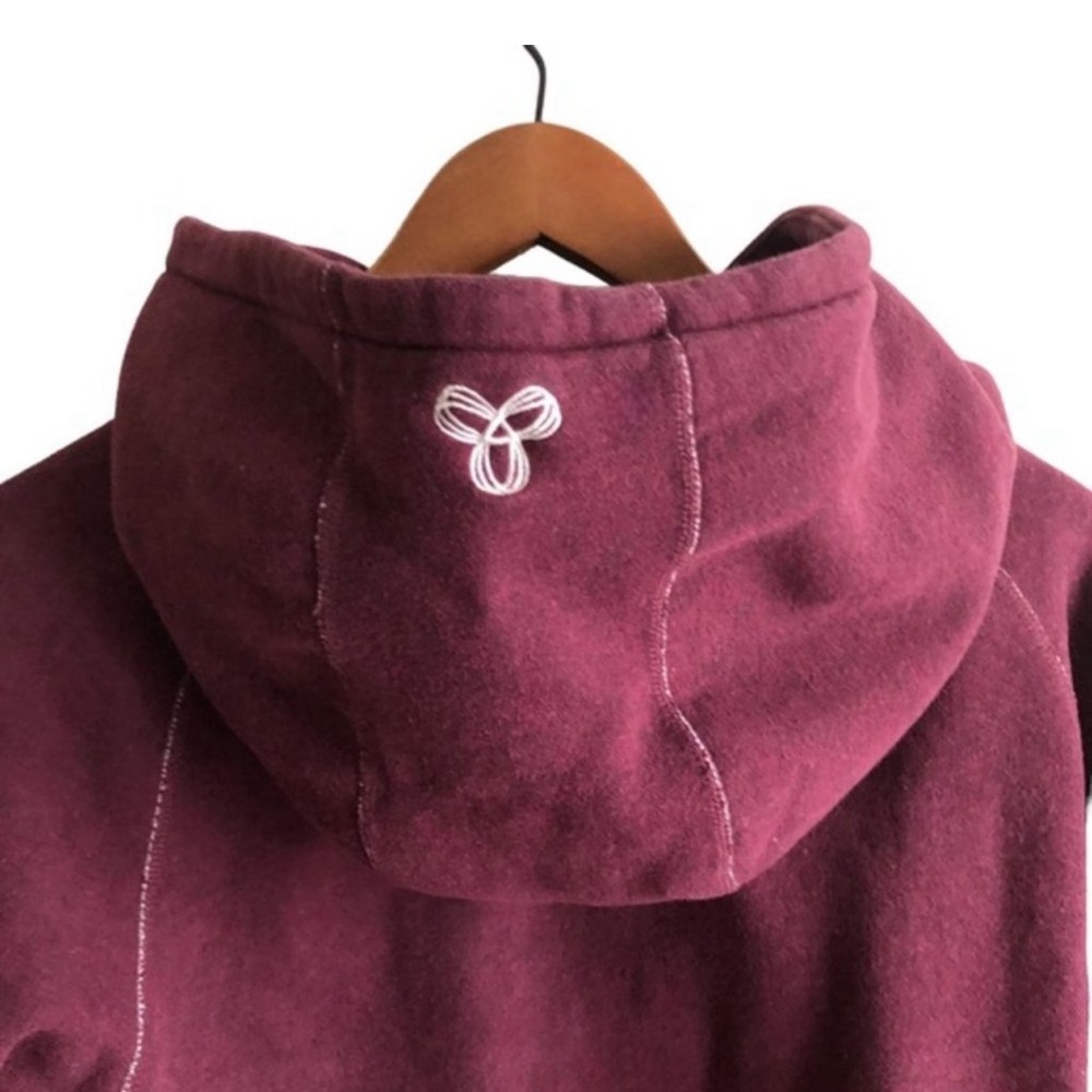 TNA Logo Hoodie Size Medium Maroon Red